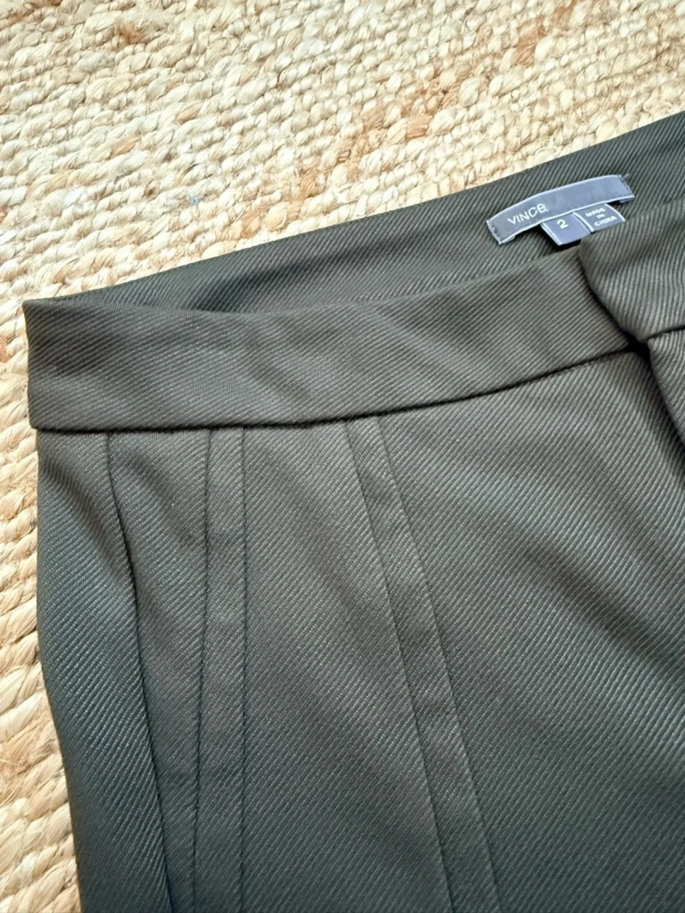 Vince Structured Ponte Legging Pants | Seamed Detail | Slim Stretch | Espresso